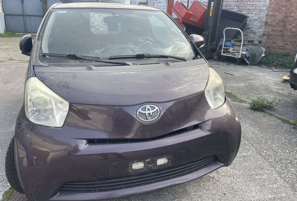 Toyota 1.0i VVT-i Sol