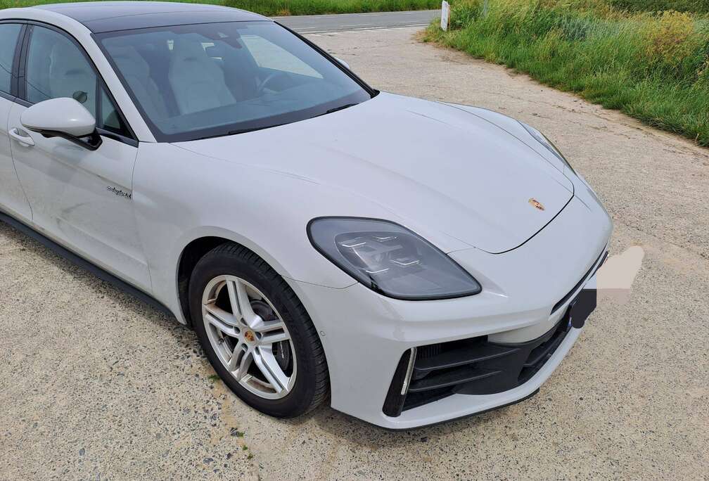 Porsche Panamera 4 e-Hybrid 2.9 V6 Bi-Turbo PHEV Platinium Edit PDK