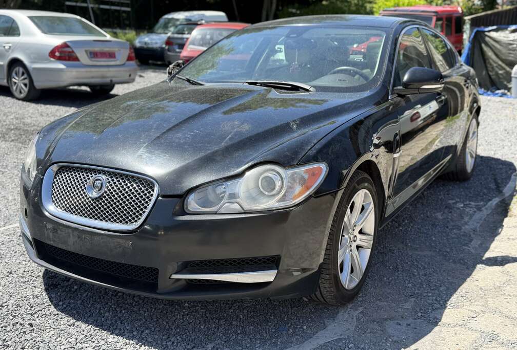 Jaguar 3.0 Turbo V6 Premium Luxury DPF ( Moteur Casse )