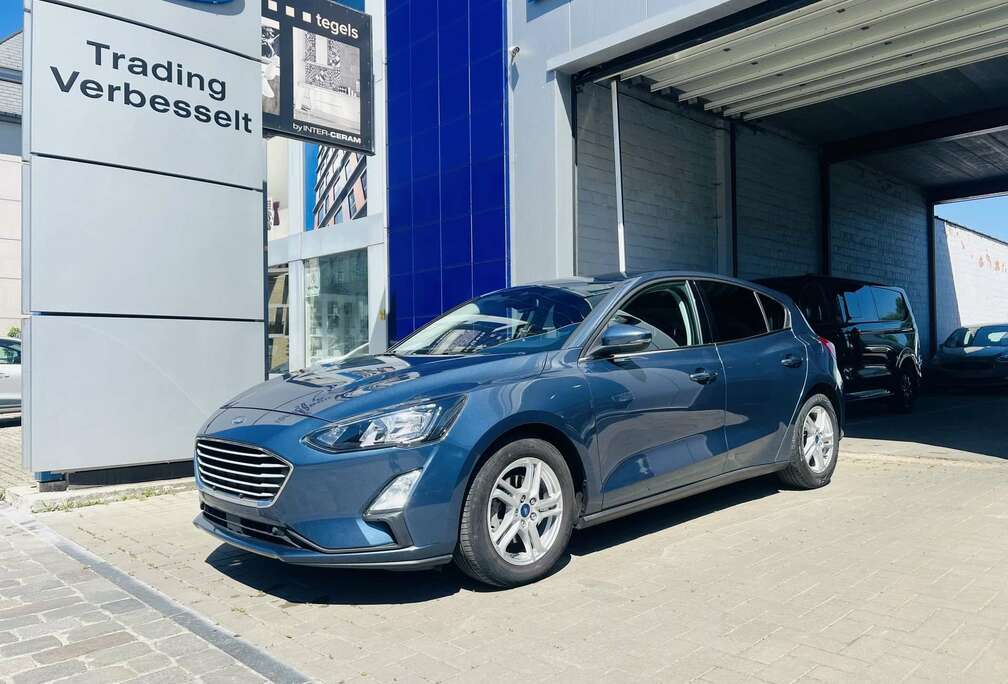 Ford 1.0 Ecoboost / Business Edition / PDC / Winter Pack / GPS