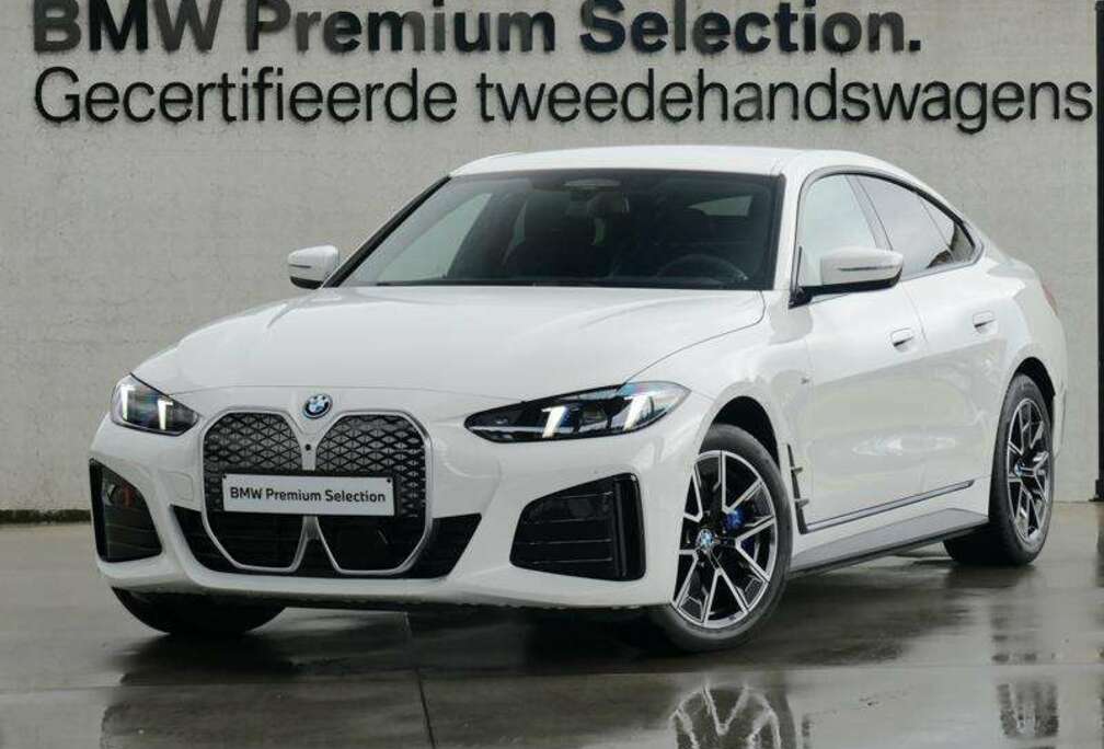 BMW Alpine white i4, clean spec, sharp M Sport presenc