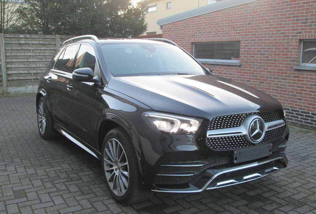 Mercedes-Benz DE AMG PANO MEMORY LED AIRMATIC