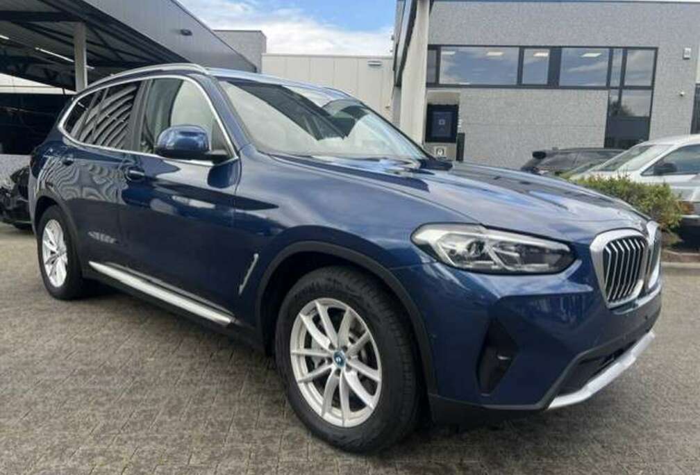 BMW xDrive30e 272pk Pano/HUD/Led/Camera 2024