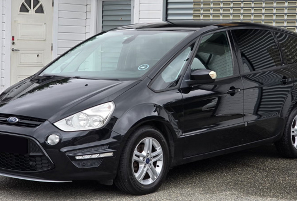 Ford S-Max 2.0 TDCi Titanium 7 places