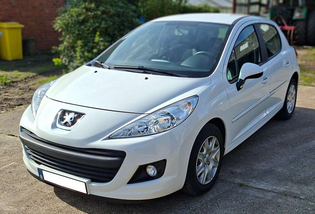 Peugeot 207  1.4i Access