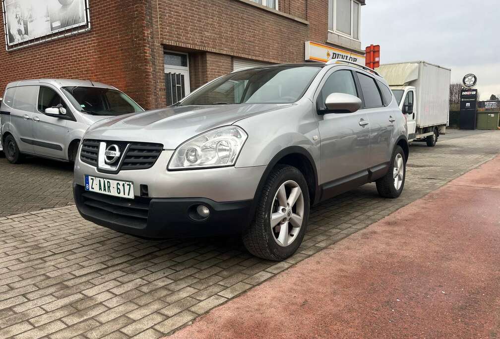 Nissan 1.6 Essence 7P