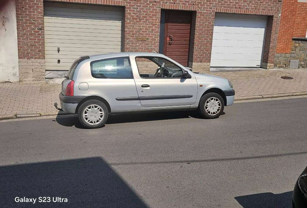 Renault 1.2i