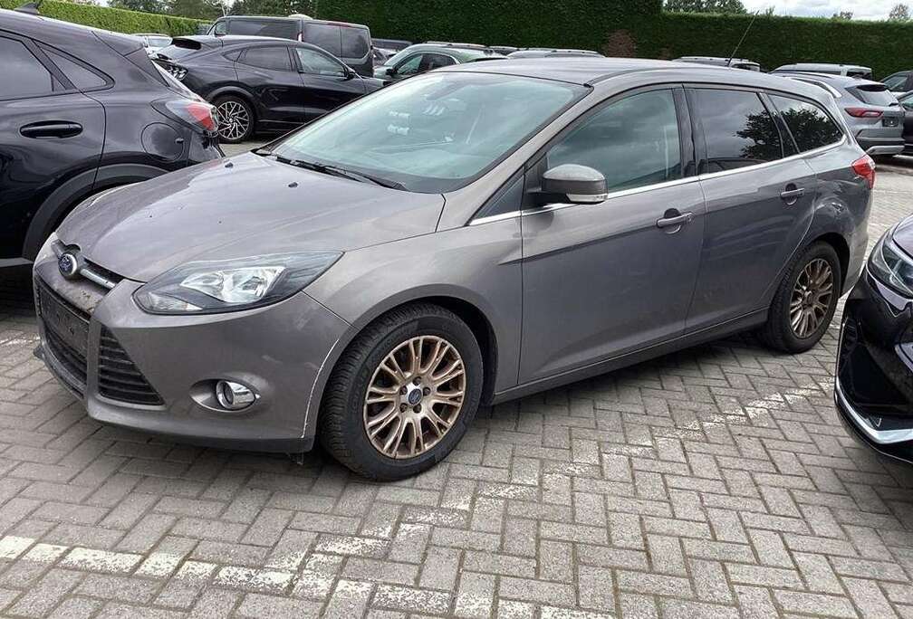 Ford Motorschade (bestemd voor onderdelen). Enkel voor