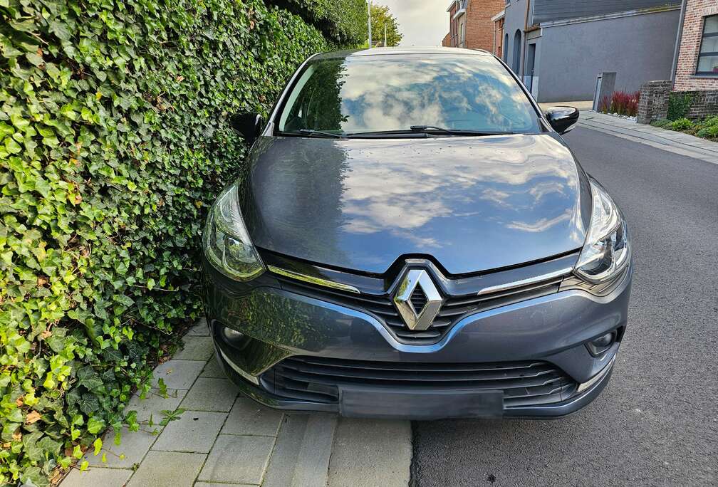 Renault Clio IV LIMITED 74