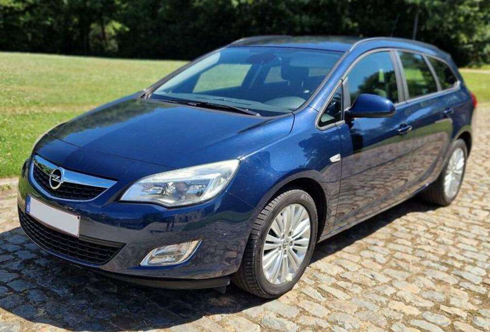 Opel Astra Sports Tourer 1.7 CDTi ECOTEC Enjoy DPF
