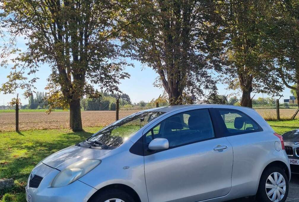 Toyota 1.3 - 87 VVT-i Sol