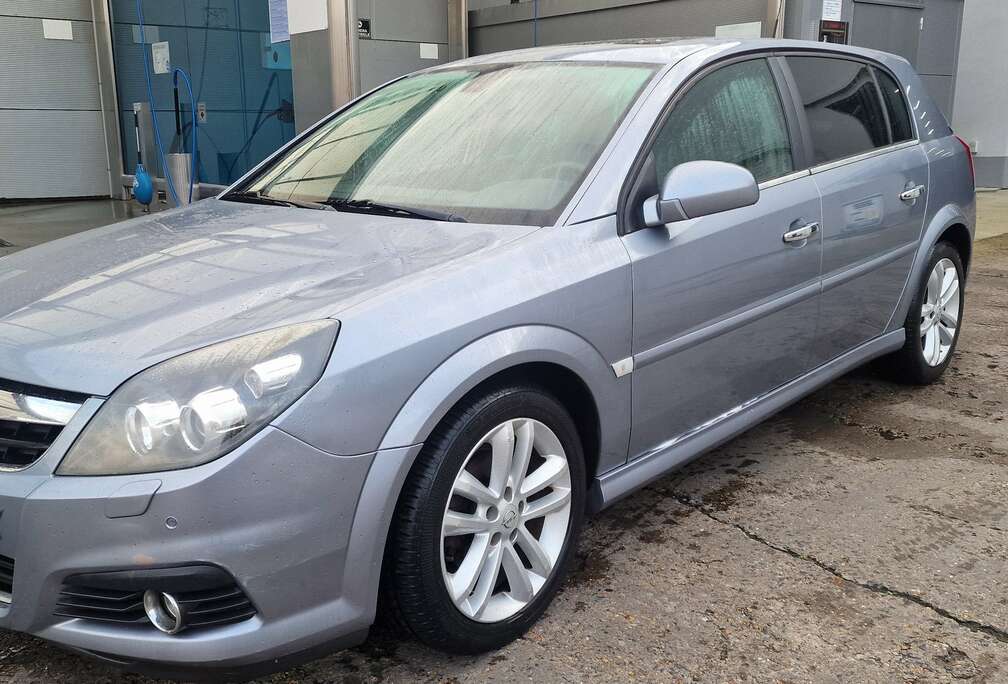 Opel Signum 1.9 CDTi