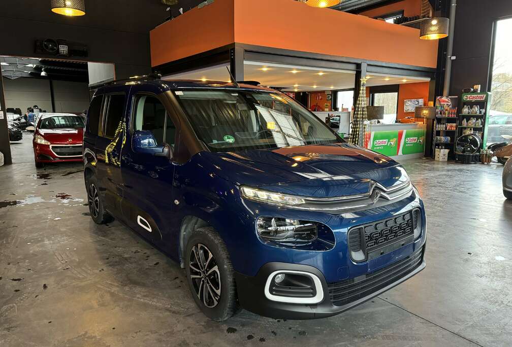 Citroen 1.2 - A/C - NAVI - MEDIA/TEL - LIM/REG - 5 PLACES