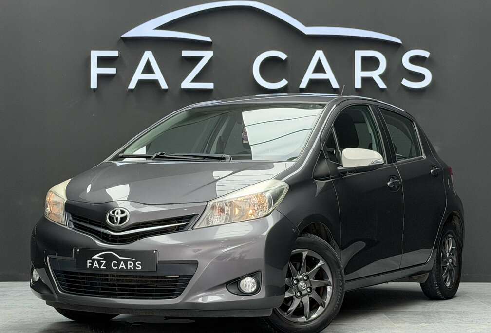 Toyota 1.33i VVT-i Comfort *GPS + CAMÉRA + CLIM + GARANTIE*