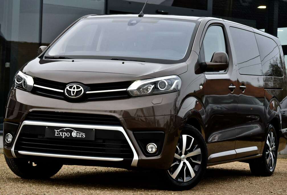 Toyota Verso2.0 D-4D Long VIP S*PANO DAK*2 CABINE*MEMORY*