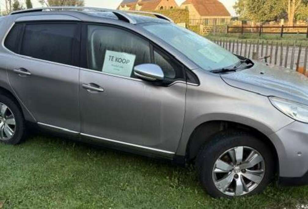 Peugeot 2008 1.6i Allure