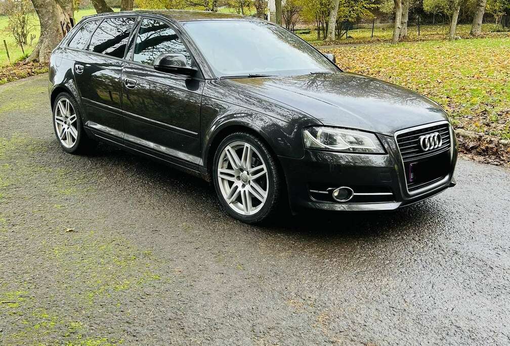 Audi Sportback 1.6 TDi Ambition S line Start/Stop DPF
