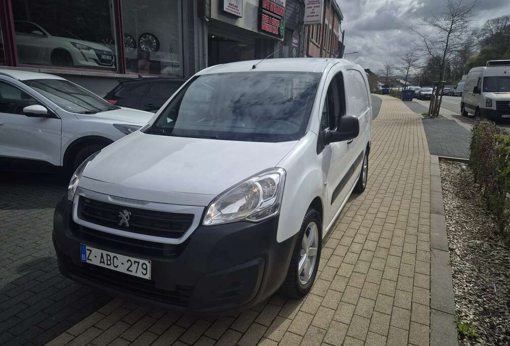 Peugeot 1.6 BlueHDi L2 3 PLACES STD Heavy Grip S/S(EU6.2)