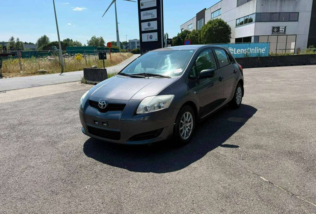 Toyota (Stock ID 32421)