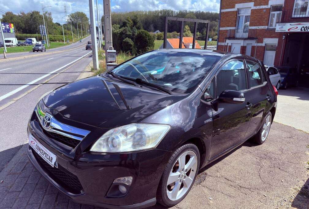 Toyota Auris HEV 1.8i HSD Sol / EXPORT /