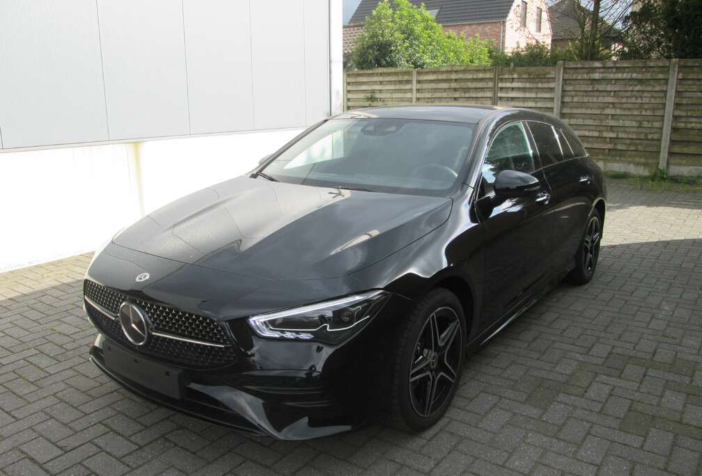 Mercedes-Benz E HYBRIDE AMG PANO TREKHAAK DISTRONIC