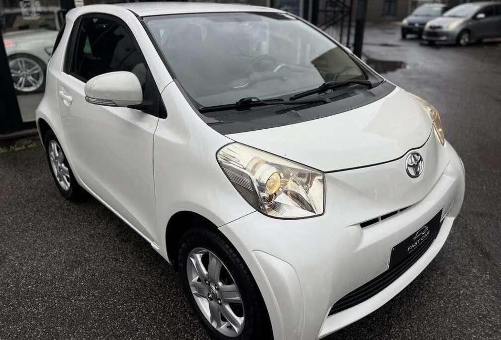 Toyota iQ 1.0i VVT-i Sol