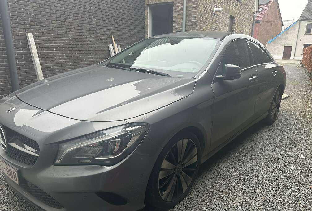 Mercedes-Benz CLA 180 d Business Solution AMG