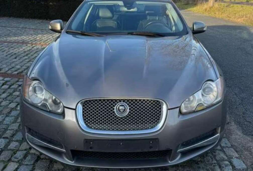 Jaguar XF 2.7 V6 Diesel Premium Luxury