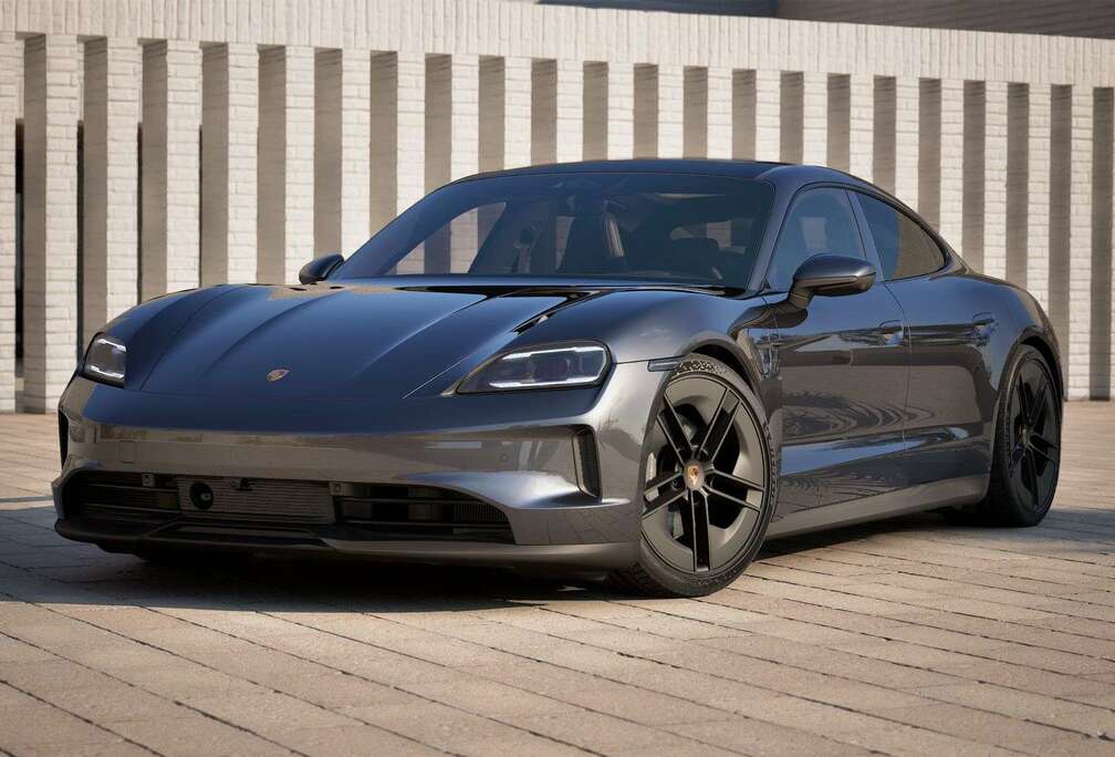 Porsche Facelift 105 kWh/BOSE/Pano/ACC/21 Inch/Surround