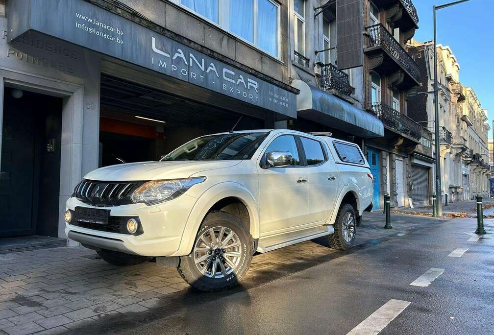 Mitsubishi 2.4 DI-D 4WD Blackline (EU6)