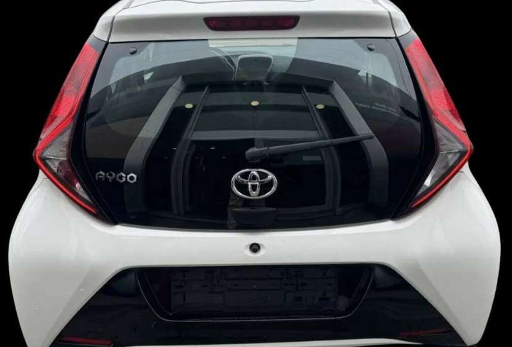 Toyota Aygo x-play