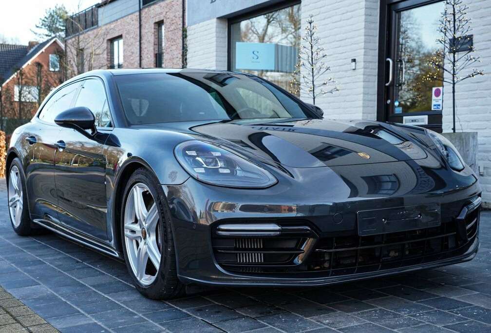 Porsche Panamera 4S E-Hybrid Sport Turismo