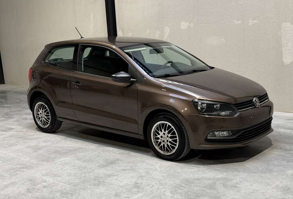 Volkswagen 1.0 benzine 2015  Euro 6  GEKEURD VOOR VERKOOP