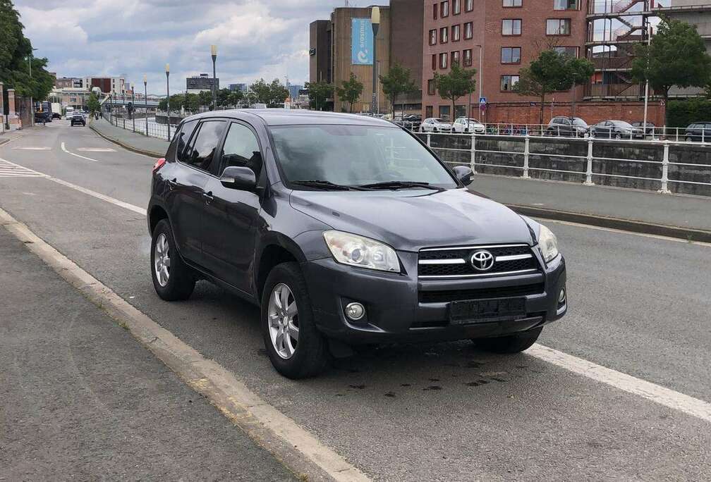 Toyota 2.2 D-4D 4x4 VIP DPF