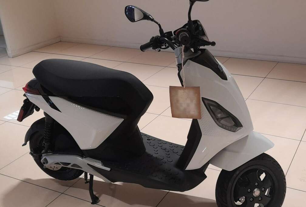 Piaggio 1 plus