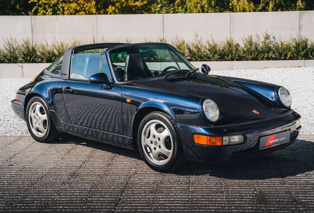 Porsche Carrera 2 Targa / Nachtblau Metallic / C00 / Heated Seats
