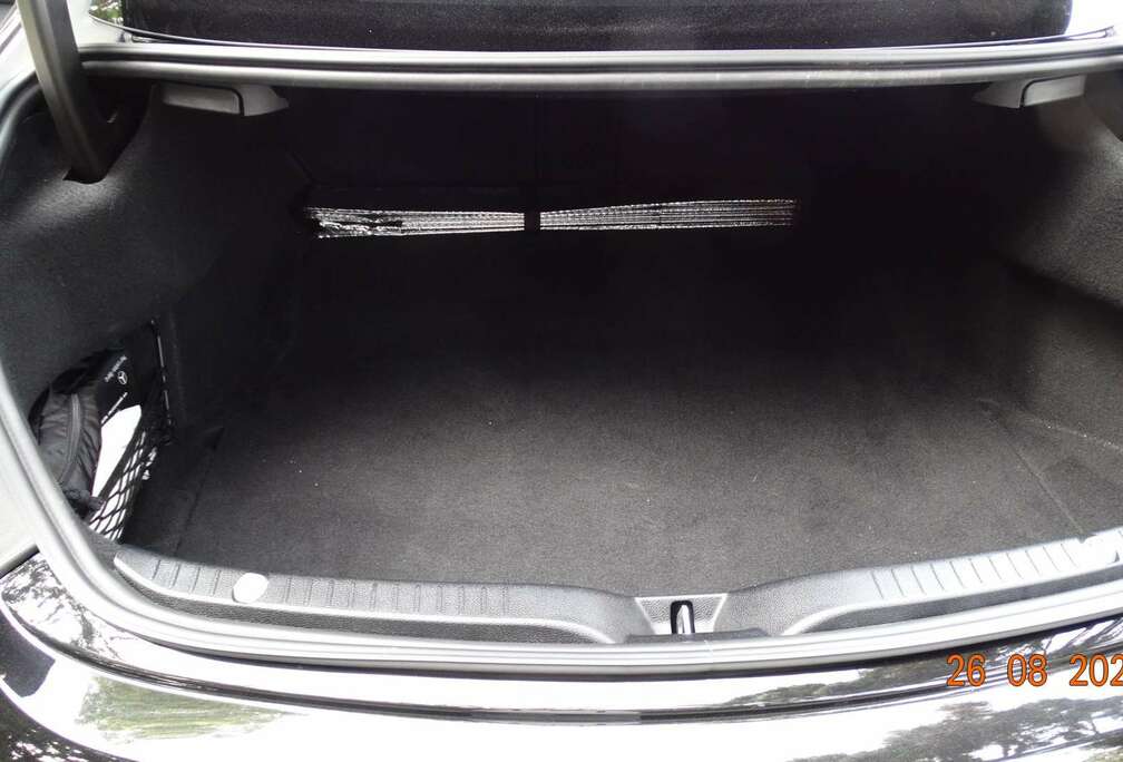 Mercedes-Benz C 180 Coupe 9G-TRONIC AMG Line