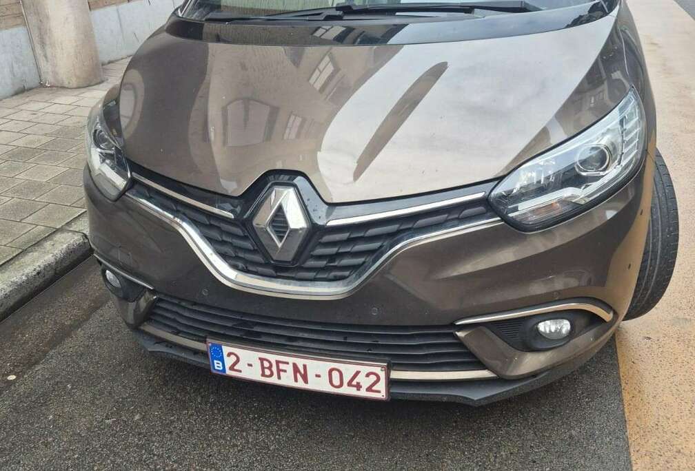 Renault Scénic 2.0i 16v Family 7pl.
