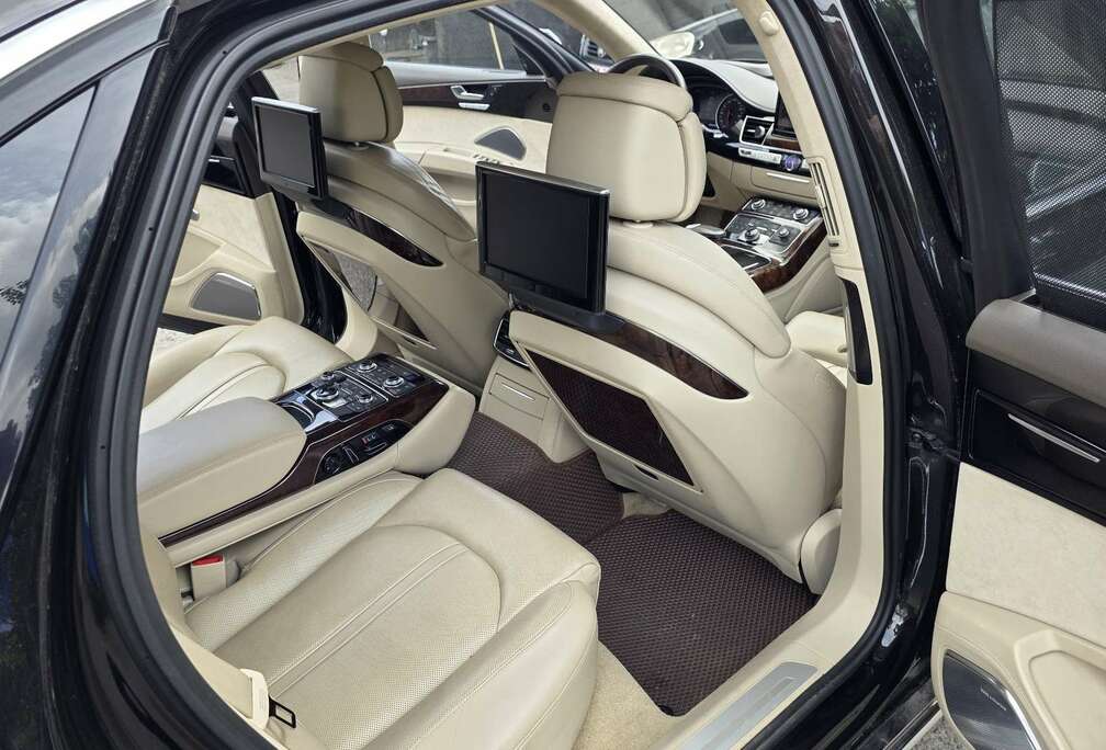 Audi 4.2 TDI DPF (clean diesel) quattro tiptro. Lang