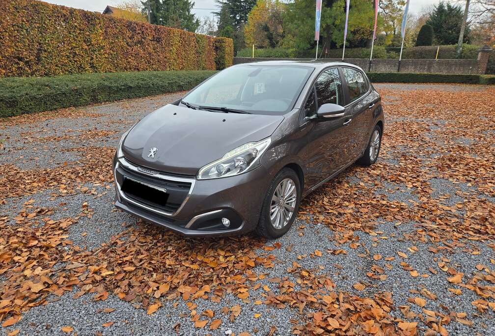 Peugeot 208 PureTech 110 Stop