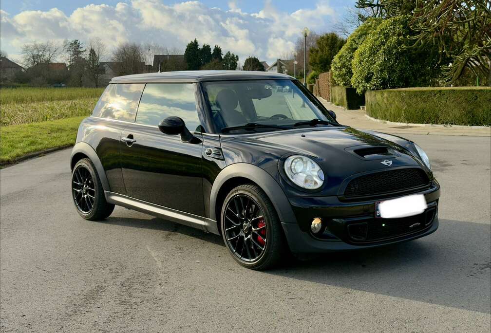 MINI 1.6i JCW