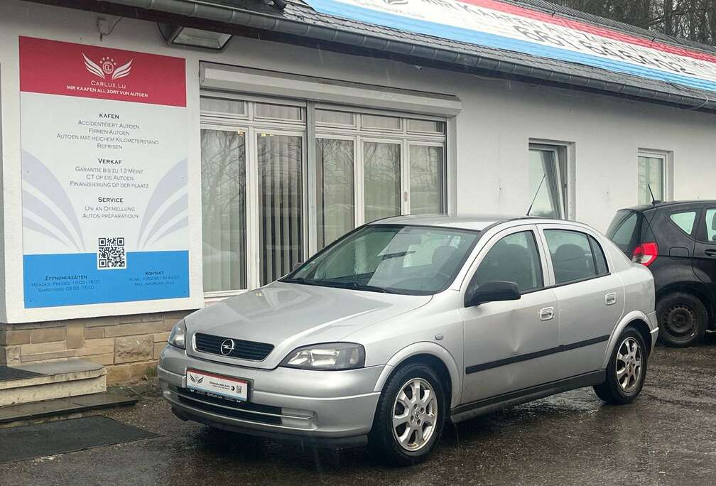 Opel Astra 1.6 Njoy