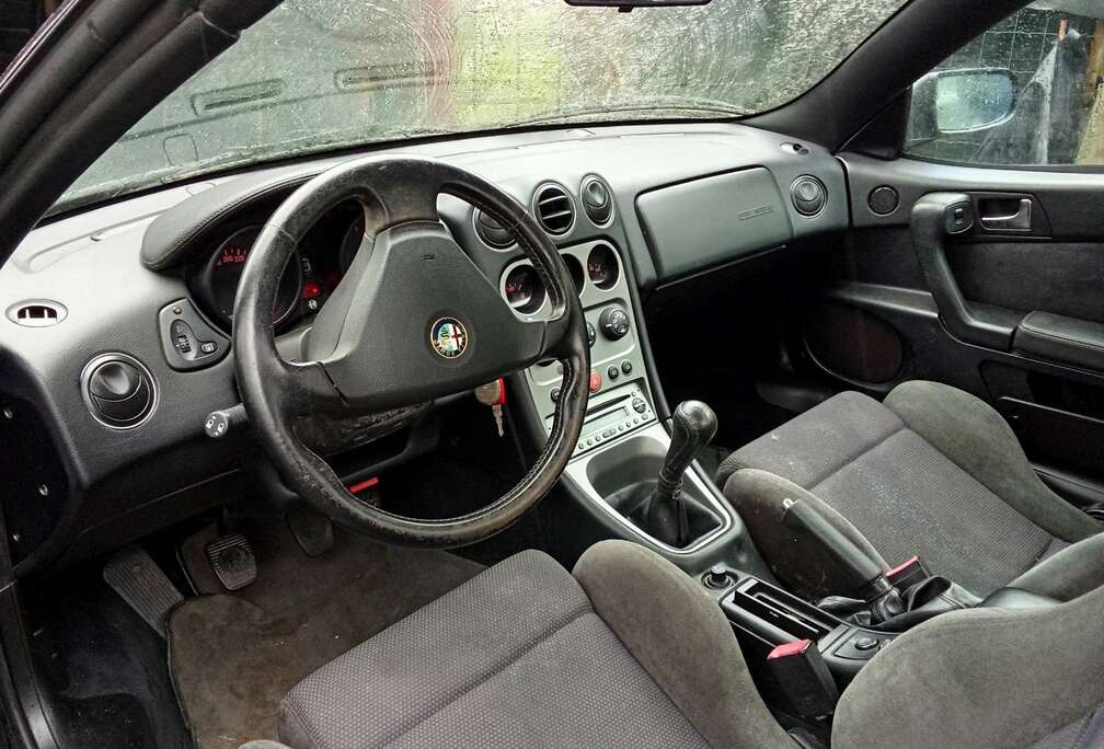 Alfa Romeo 2.0i 16v JTS Medio