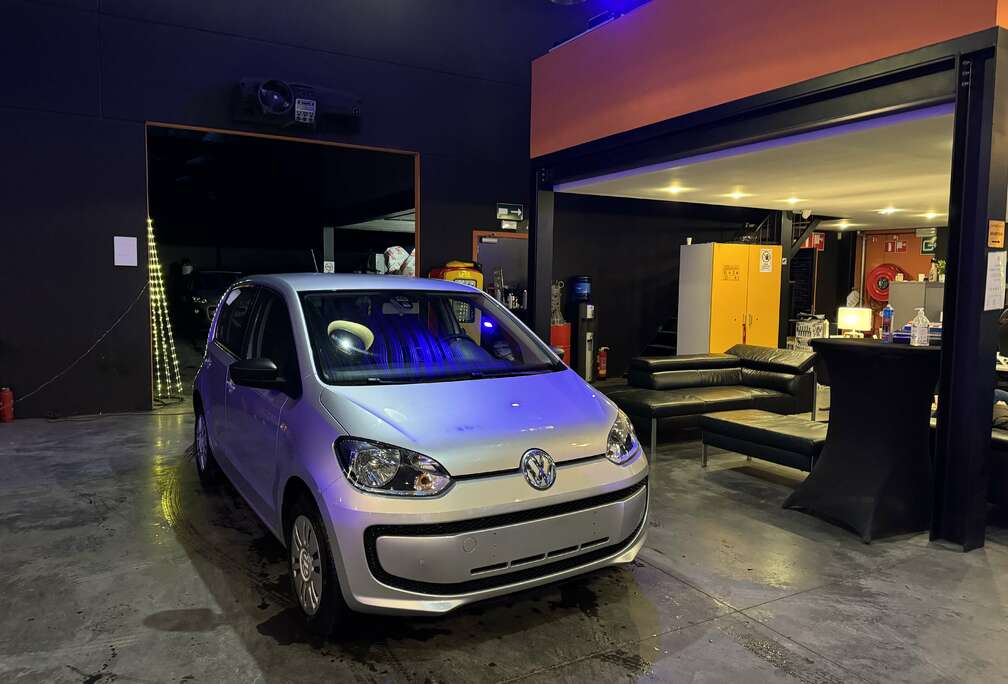 Volkswagen 1.0i - A/C - NAVI - RADIO CD/MEDIA/AUX