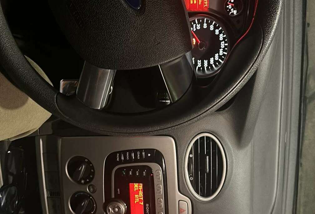 Ford 1.4i Trend
