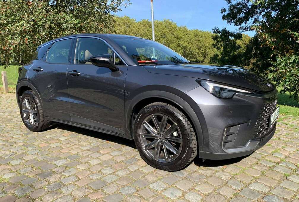 Lexus LBX 1.5 HEV Elegant - E-CVT