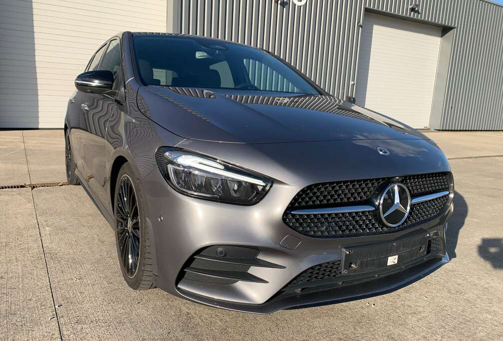 Mercedes-Benz B 180 AMG Line/Automaat/Nightpack/360°Camera//Full LED