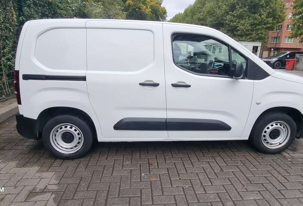 Citroen 1.2 PureTech M Light Control S/S (EU6.3)