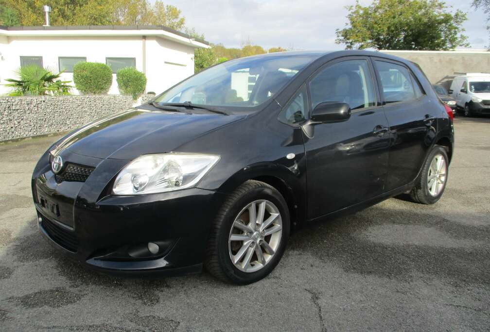 Toyota 1.33 VVT-i GPS/Auto Airco/Gekeurd