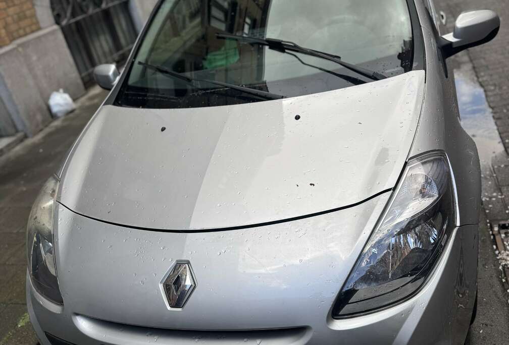 Renault 1.2i TomTom Edition